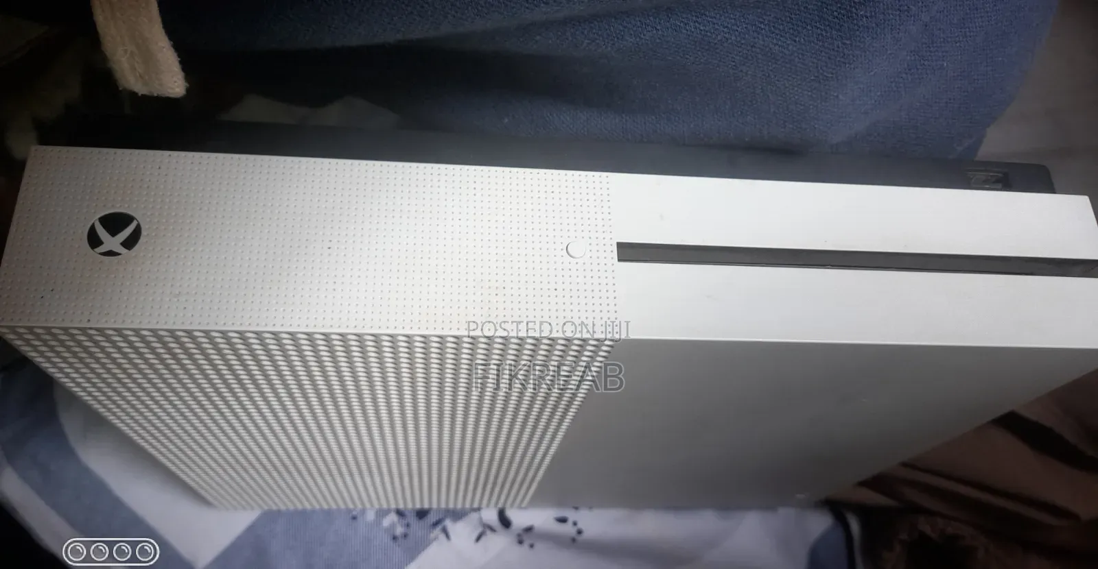 Xbox One S With Two Joysticks