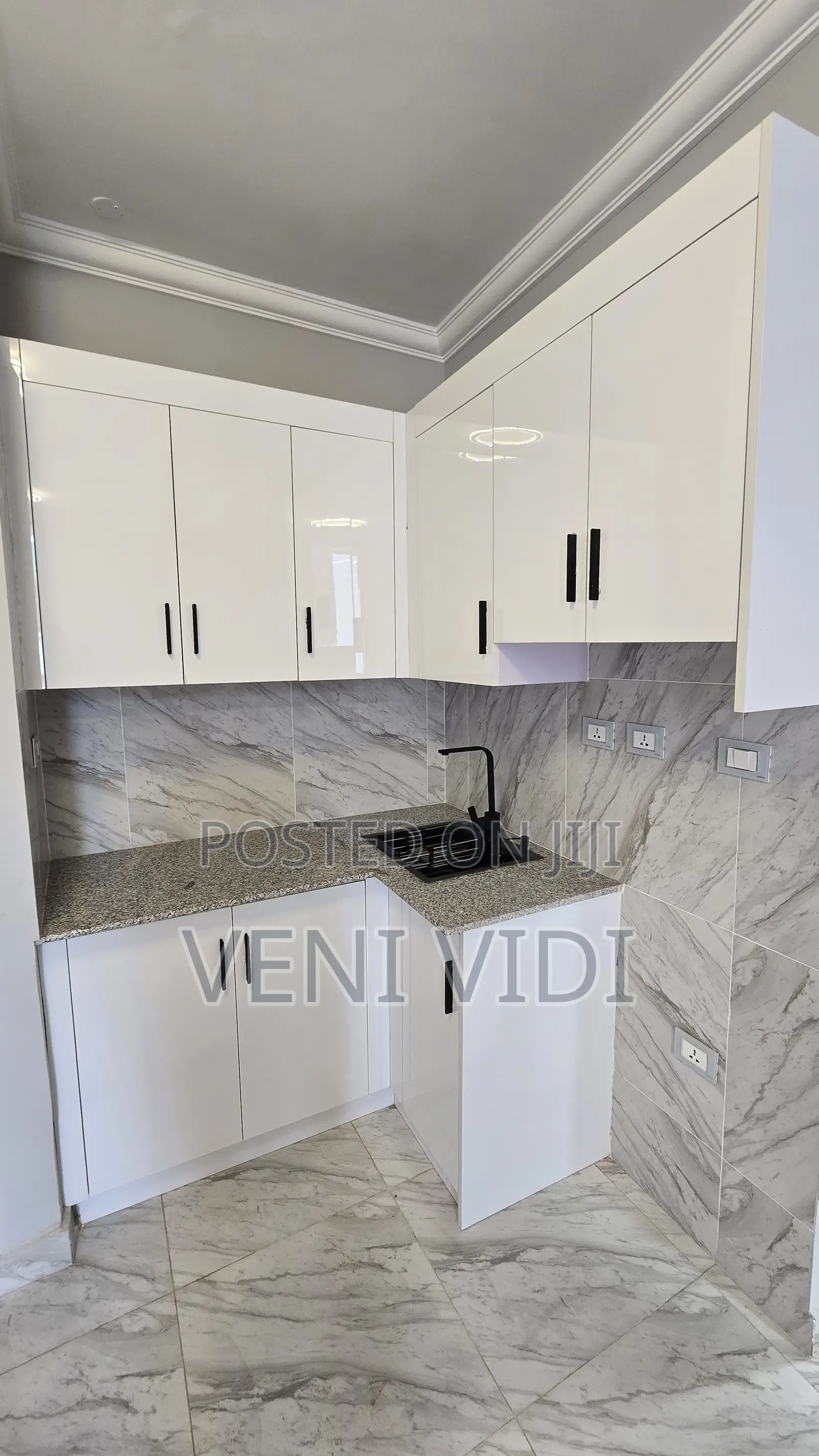2bdrm Block of Flats in Hiya, Yeka for sale