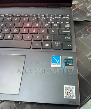 New Laptop Asus Zenbook 14 16GB Intel Core i7 SSD 512GB