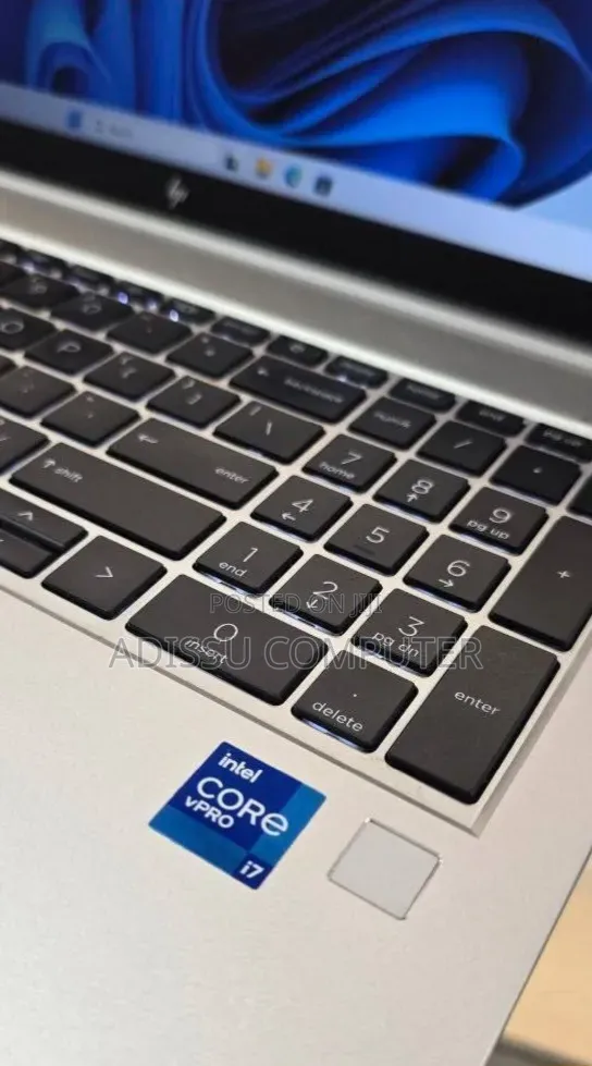 New Laptop HP EliteBook 840 G8 16GB Intel Core i7 SSD 512GB