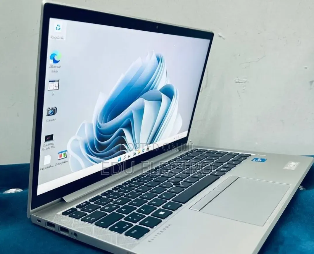 New Laptop HP EliteBook 840 G8 16GB Intel Core i5 SSD 512GB