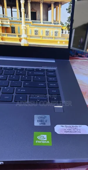 New Laptop HP ZBook 15 32GB Intel Core i7 SSD 512GB