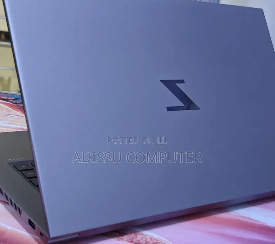 New Laptop HP ZBook 15 32GB Intel Core i7 SSD 512GB