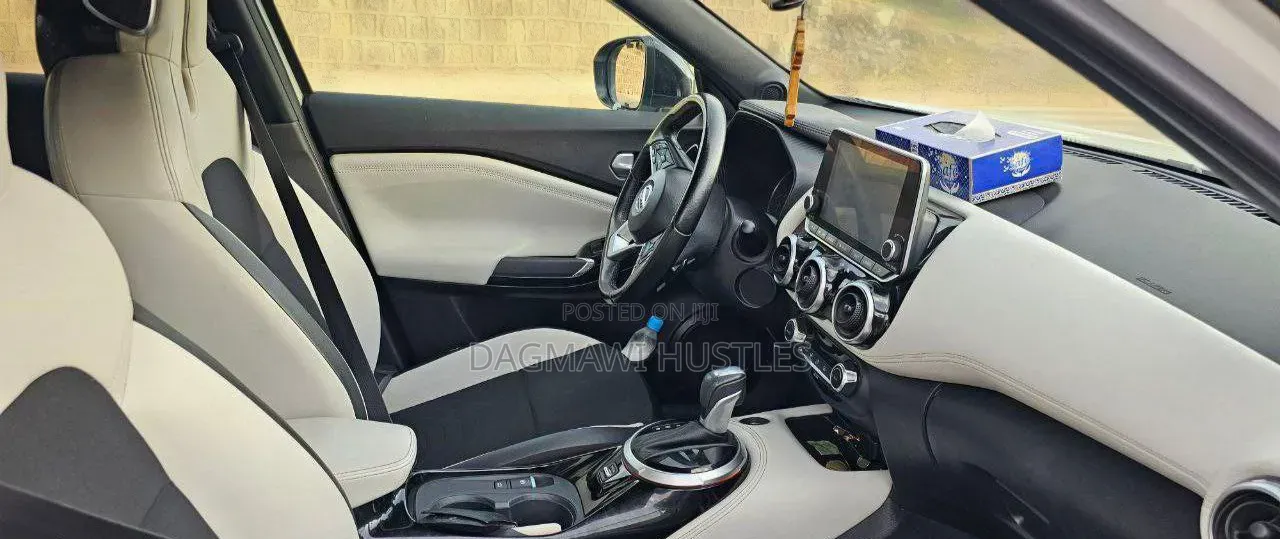 Nissan Juke 2021 White