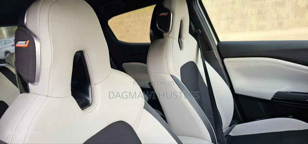Nissan Juke 2021 White