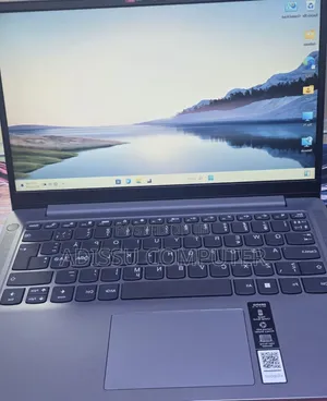 New Laptop Lenovo Legion 5 8GB Intel Core i5 SSD 512GB
