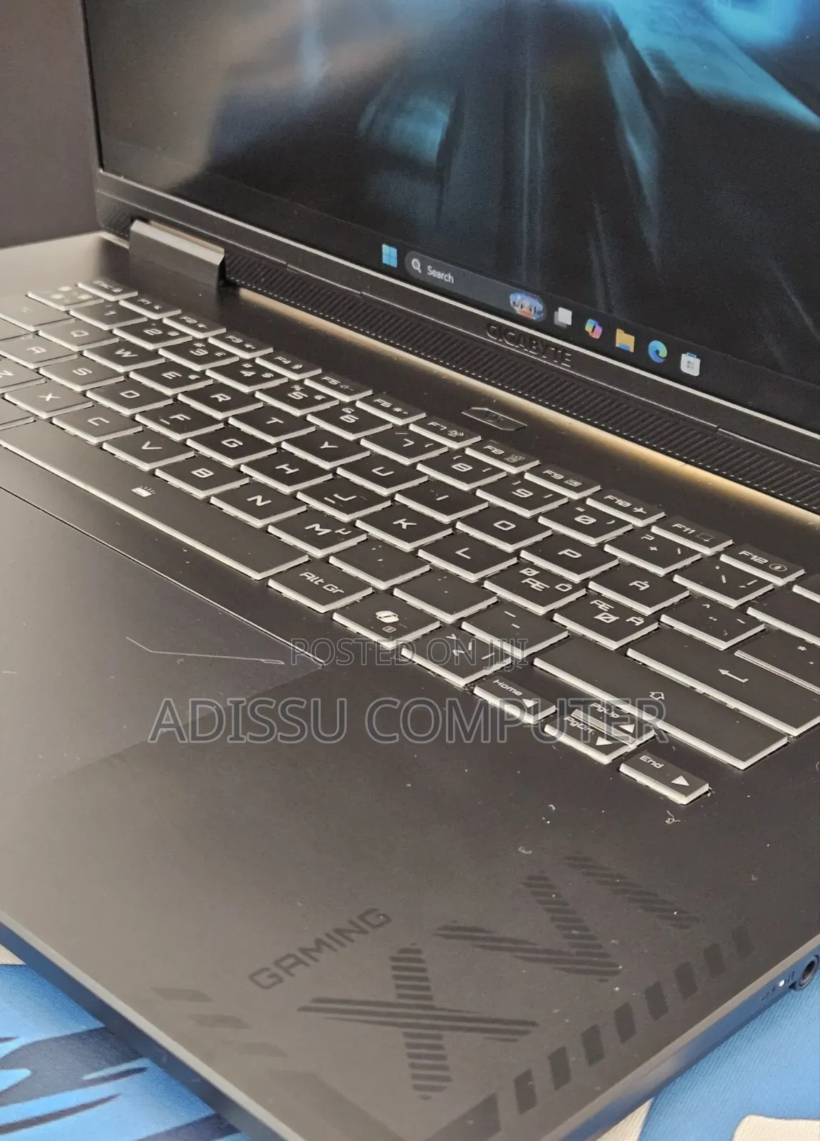 New Laptop Gigabyte GAMING A16 16GB Intel Core i7 SSD 1T