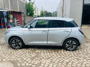 New Suzuki Swift 2024 Silver