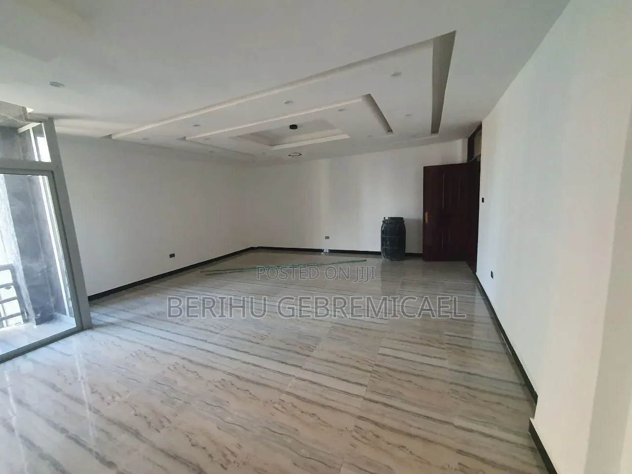 3bdrm Condo in አያት, Bole for sale