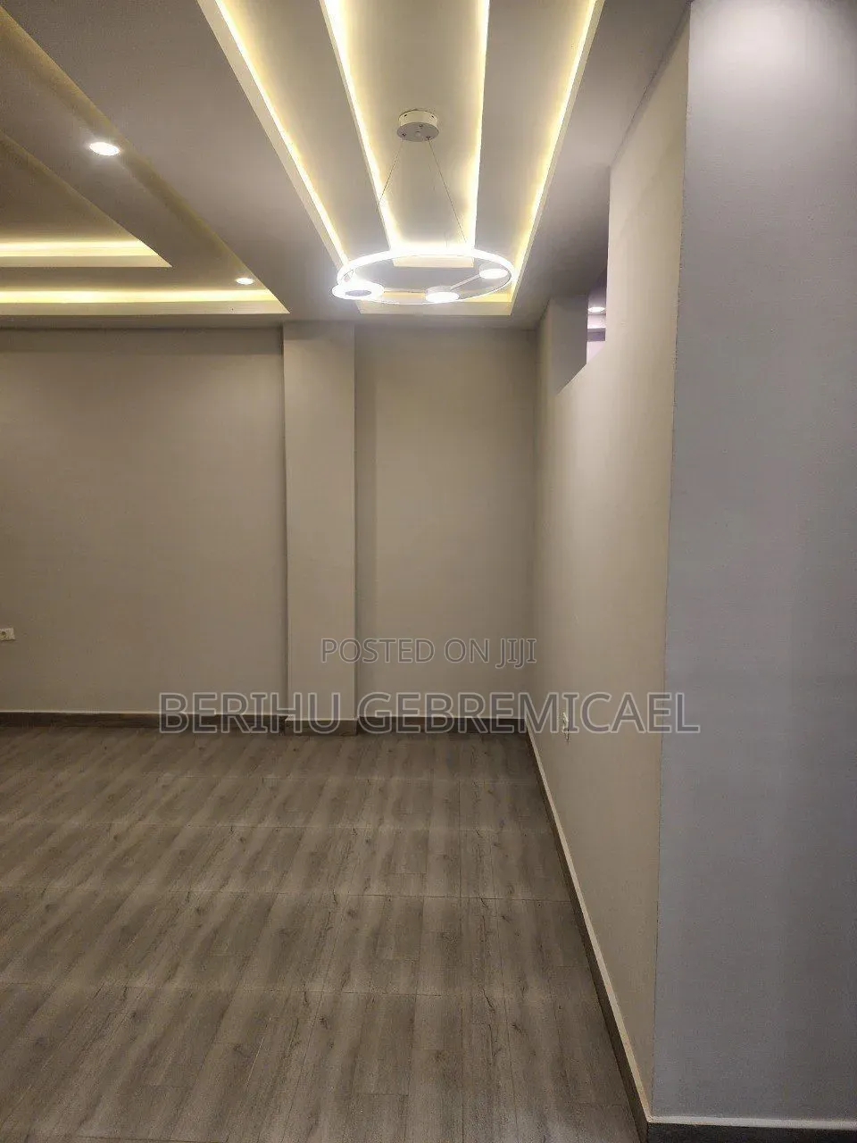 3bdrm Condo in አያት, Bole for sale