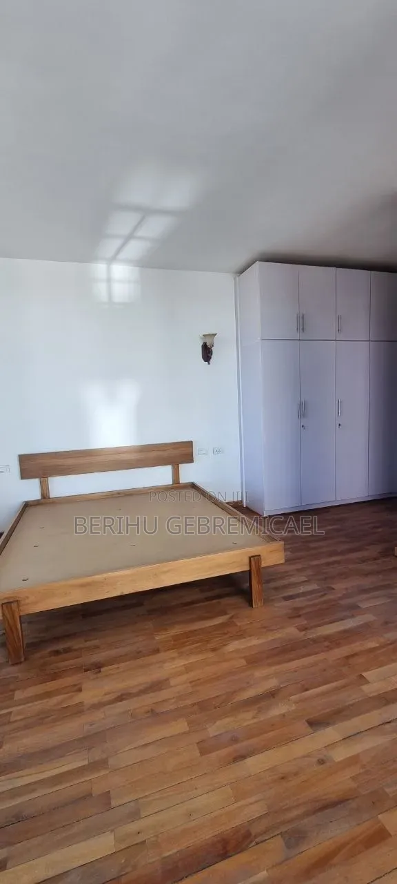 2bdrm Apartment in አያት, Bole for sale