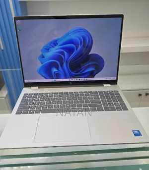 New Laptop HP OmniBook 5 16" 16GB Intel Core i9 SSD 1T