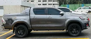 Toyota Hilux 2019 Gray
