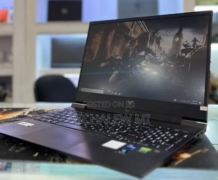 New Laptop HP Victus 16 16GB Intel Core i7 SSD 512GB