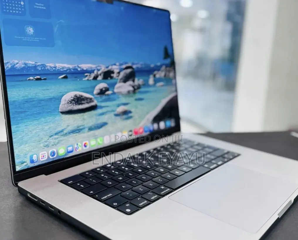 New Laptop Apple MacBook Pro 2021 M1 16GB Apple M1 Pro SSD 512GB