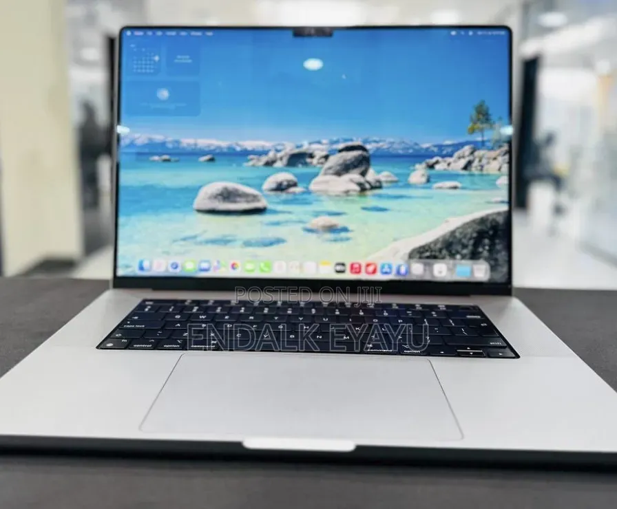New Laptop Apple MacBook Pro 2021 M1 16GB Apple M1 Pro SSD 512GB