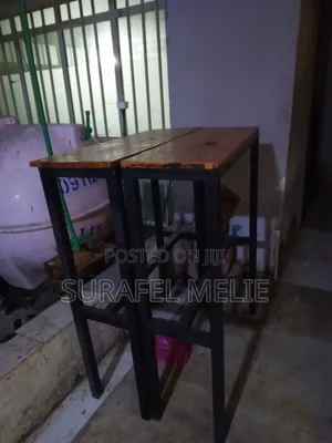 ወንበር:ጠረጴዛ:መደርደሪያ