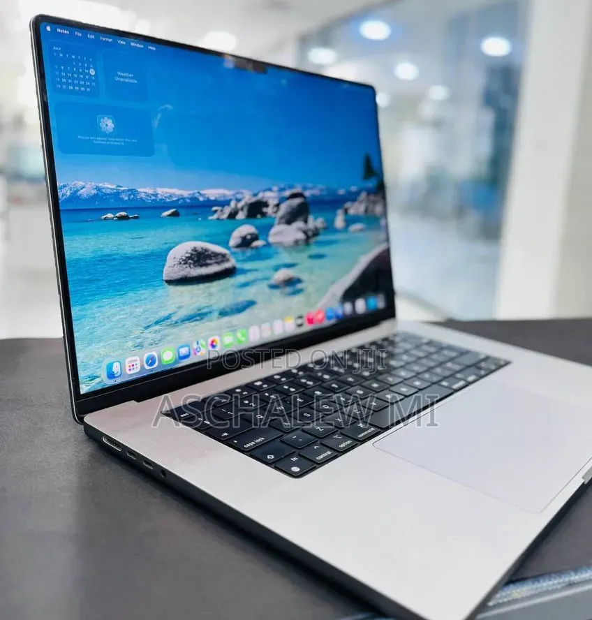 New Laptop Apple MacBook Pro 2021 M1 16GB Apple M1 Pro SSD 512GB