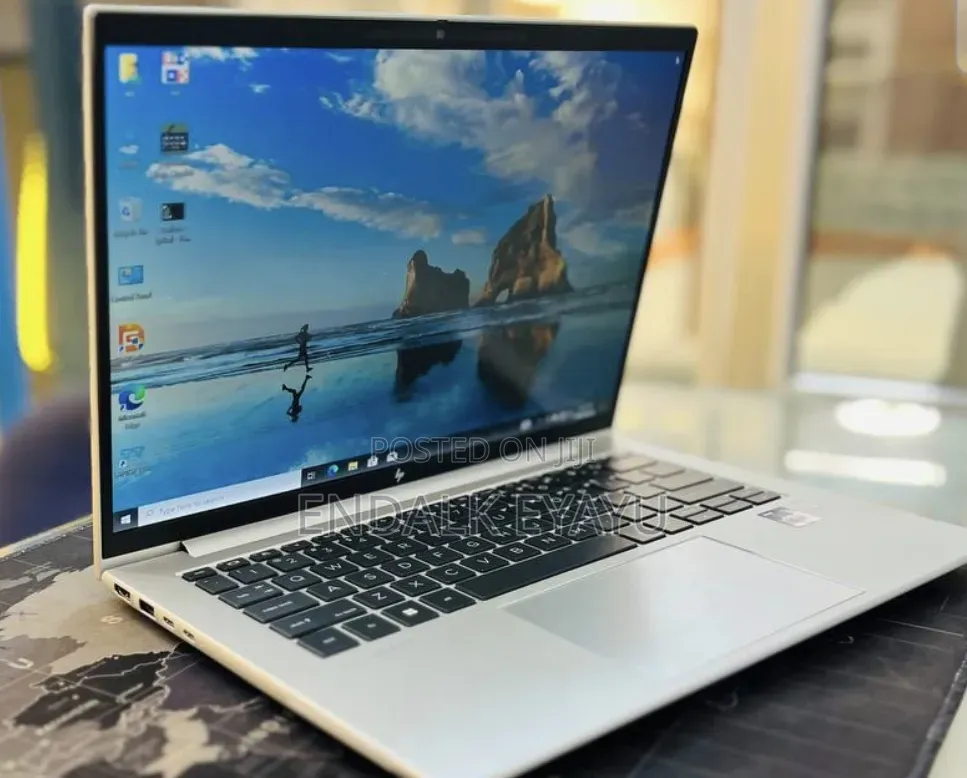 New Laptop HP EliteBook 840 G9 16GB Intel Core i7 SSD 512GB