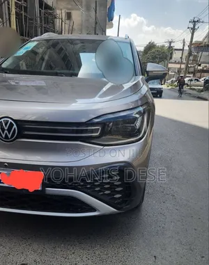 Volkswagen ID.6 2023 Purple