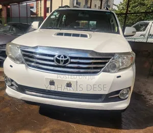 Toyota Fortuner 2015 White
