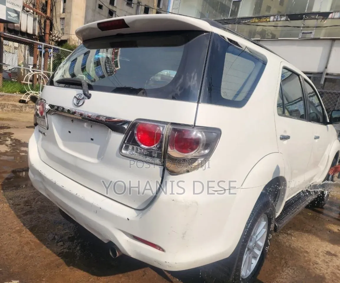 Toyota Fortuner 2015 White