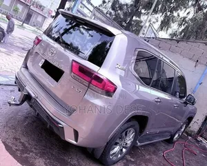 Toyota Land Cruiser 2022 Brown