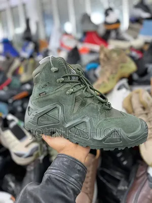Lowa Original Shoe's With Free Delivery Charge