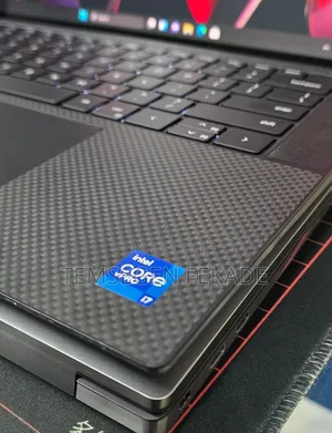 New Laptop Dell Precision 5560 16GB Intel Core i7 SSD 512GB