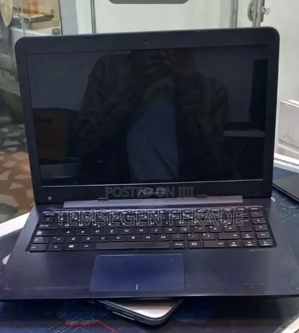 New Laptop Asus E402SA 4GB Intel Pentium HDD+SSD 32GB