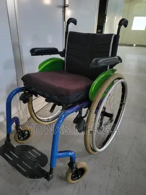 Europe wheelchair您老Lightweight Wheelchair
Brand: COMPASS HEALTH BRANDS