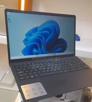 New Laptop Dell Inspiron 15 3530 8GB Intel Core i5 SSD 512GB