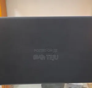 New Laptop Dell Inspiron 15 3530 8GB Intel Core i5 SSD 512GB