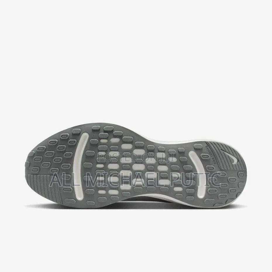 Nike Running Shoes High Comfort