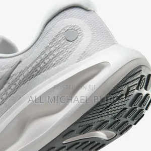 Nike Running Shoes High Comfort