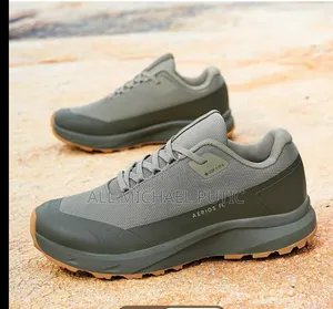 Goupu High Comfort Shoes