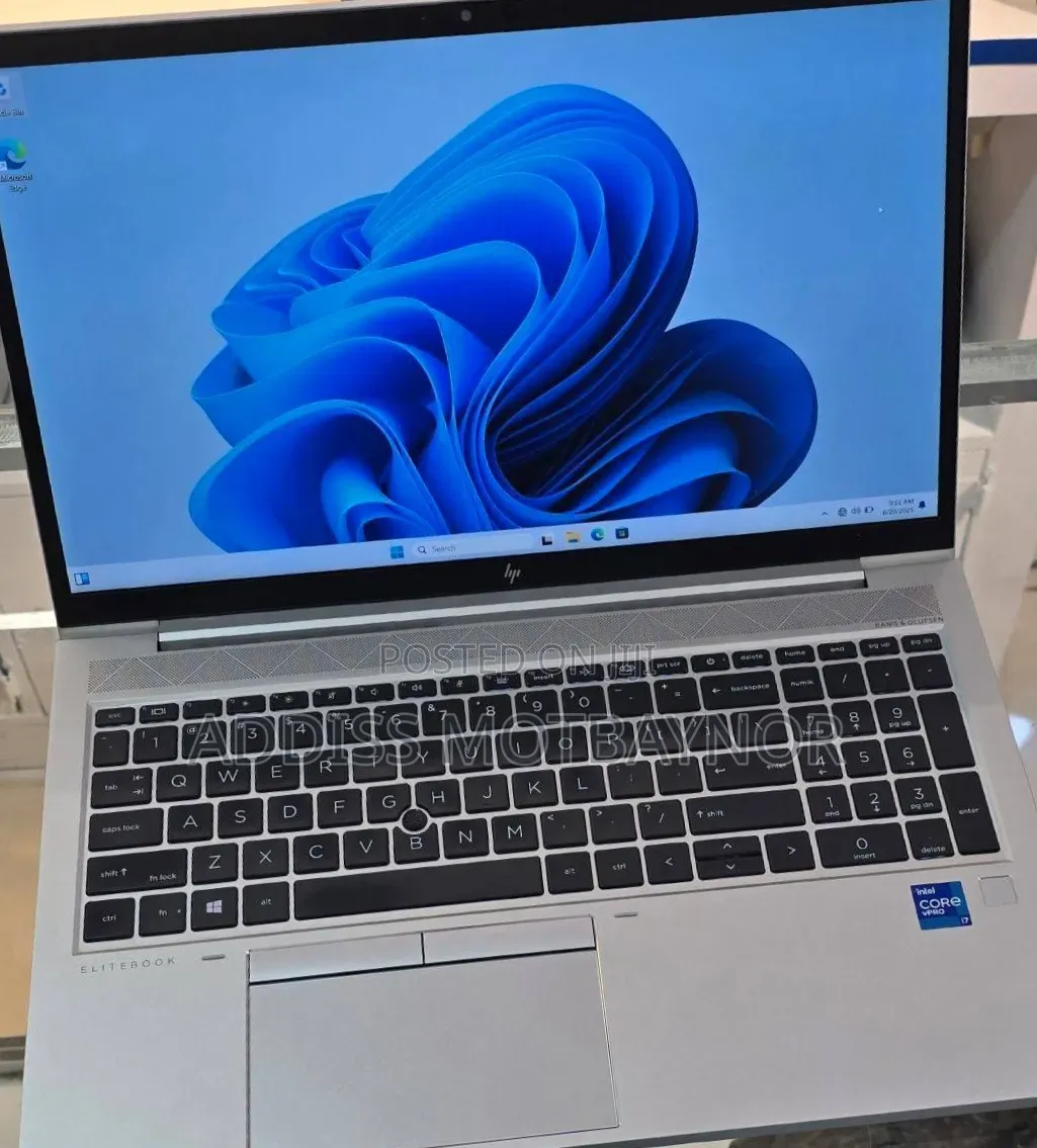 New Laptop HP EliteBook 850 16GB Intel Core i7 SSD 512GB