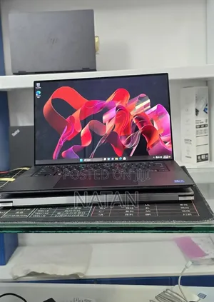 New Laptop Dell Precision 5560 16GB Intel Core i7 SSD 512GB