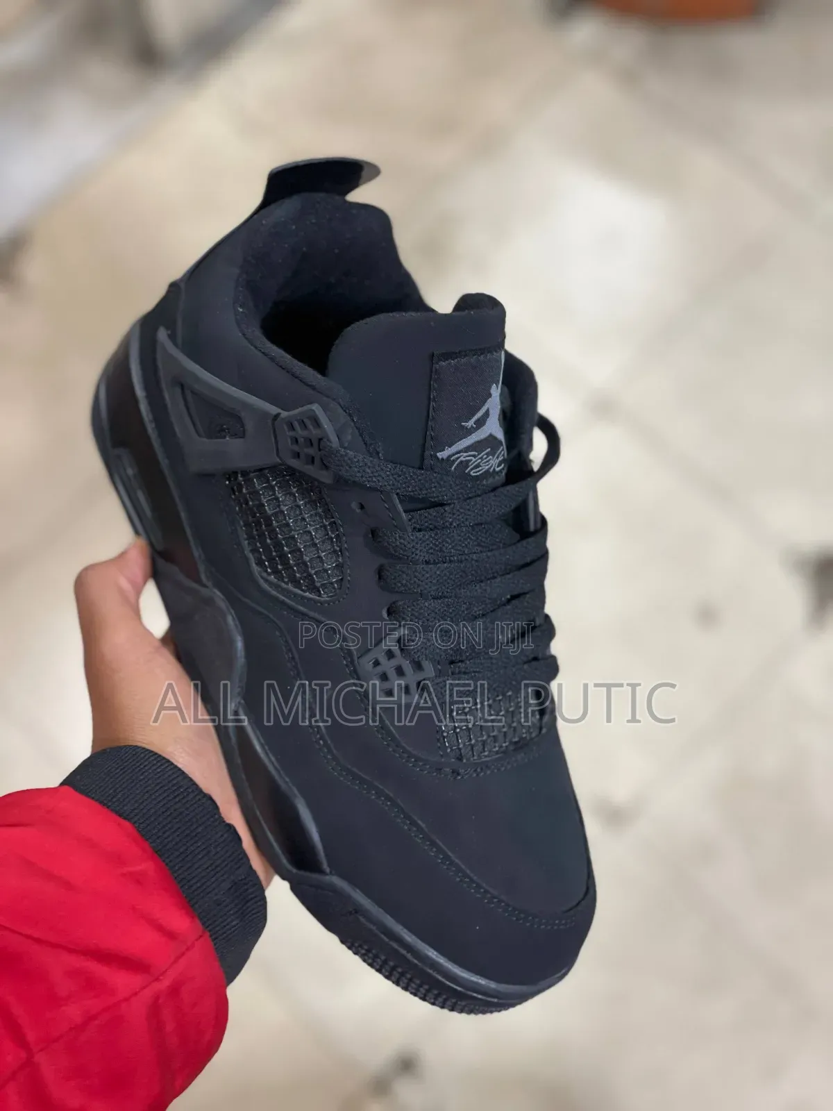 Jordan 4 Full Black