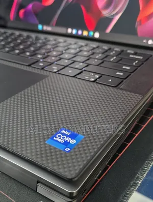 New Laptop Dell Precision 5560 16GB Intel SSD 512GB