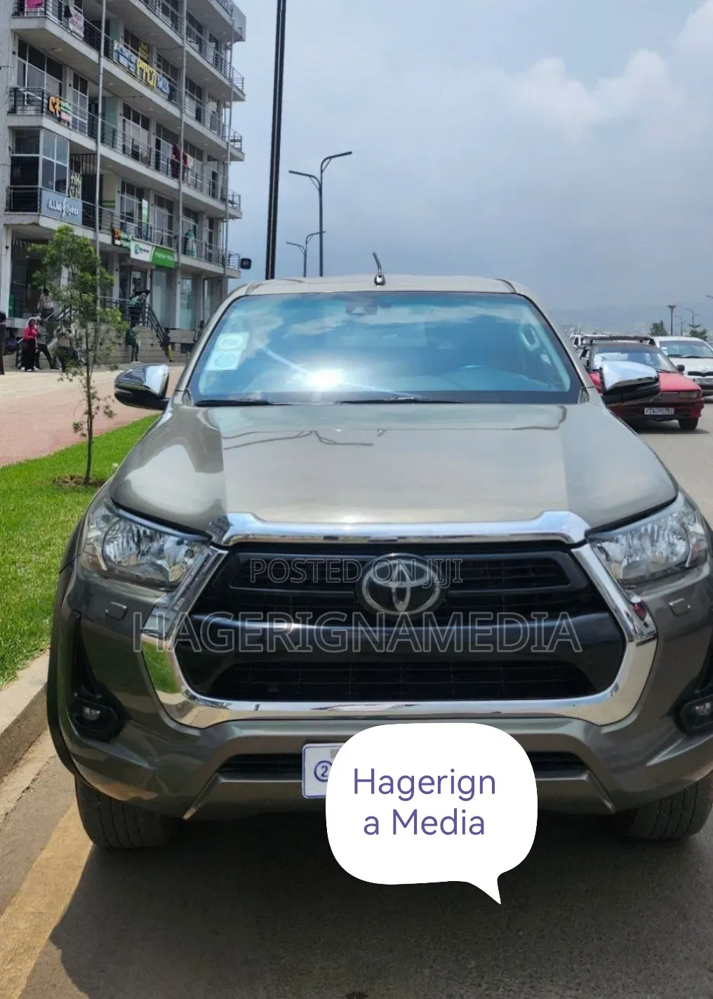 Toyota Hilux 2021 Gray
