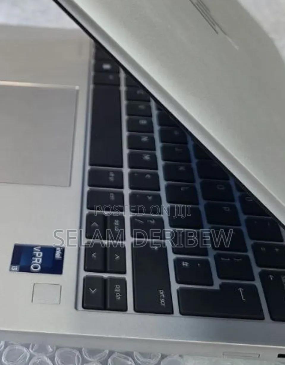 New Laptop HP EliteBook 830 G9 16GB Intel Core i5 SSD 512GB