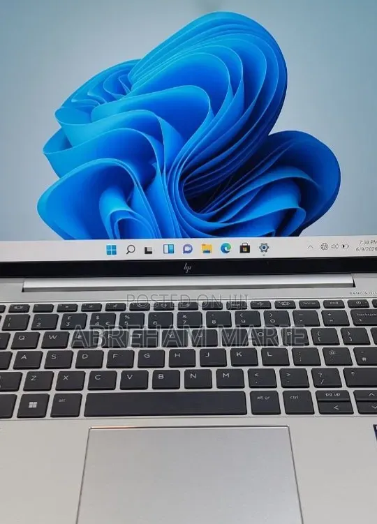 New Laptop HP EliteBook 830 G9 16GB Intel Core i5 SSD 512GB