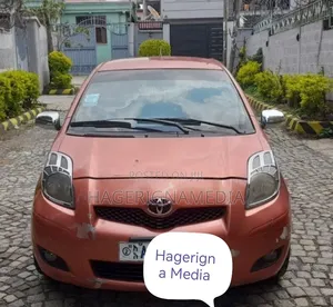 Toyota Yaris 2009 Orange
