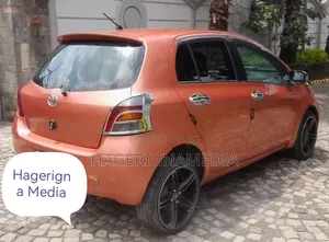 Toyota Yaris 2009 Orange