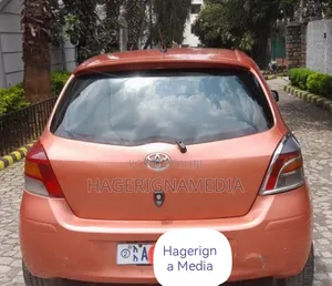 Toyota Yaris 2009 Orange