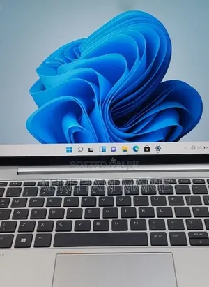 New Laptop HP EliteBook 830 G9 16GB Intel Core i5 SSD 512GB