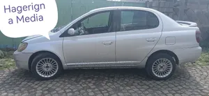 Toyota Platz 2001 Silver