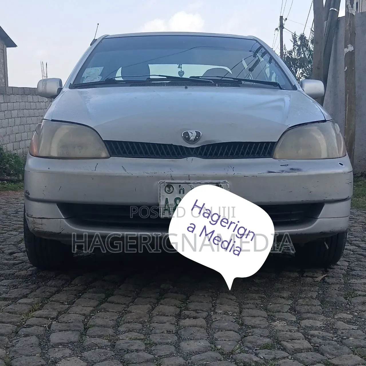 Toyota Platz 2001 Silver