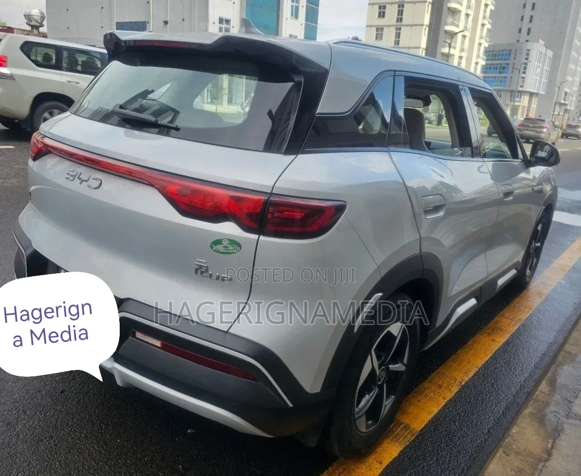 BYD Yuan Up 2025 Ivory